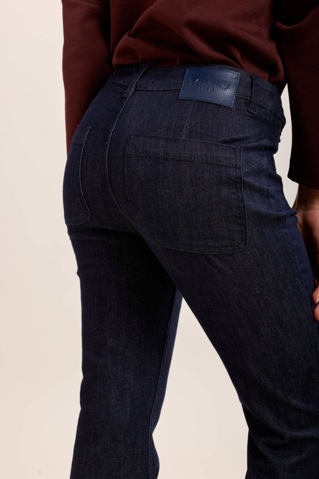 Toxik3 jeans med utsvängda ben och gyllene knappar: Bleu jean brut / 38