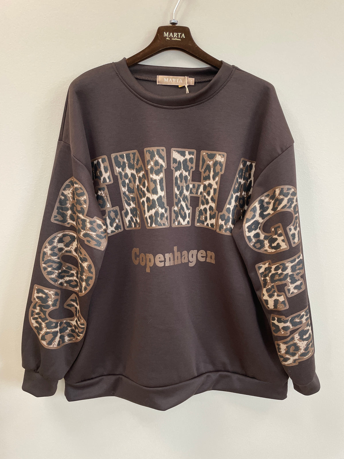 Sevilla sweatshirt med leopardtryck – Moro - Leverans ca 14 dagar | Marta du Chateau