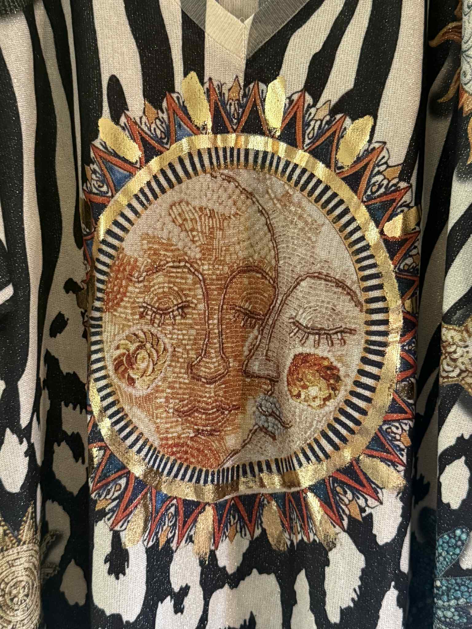 Sole Lux - Topp med solar och coolt tryck