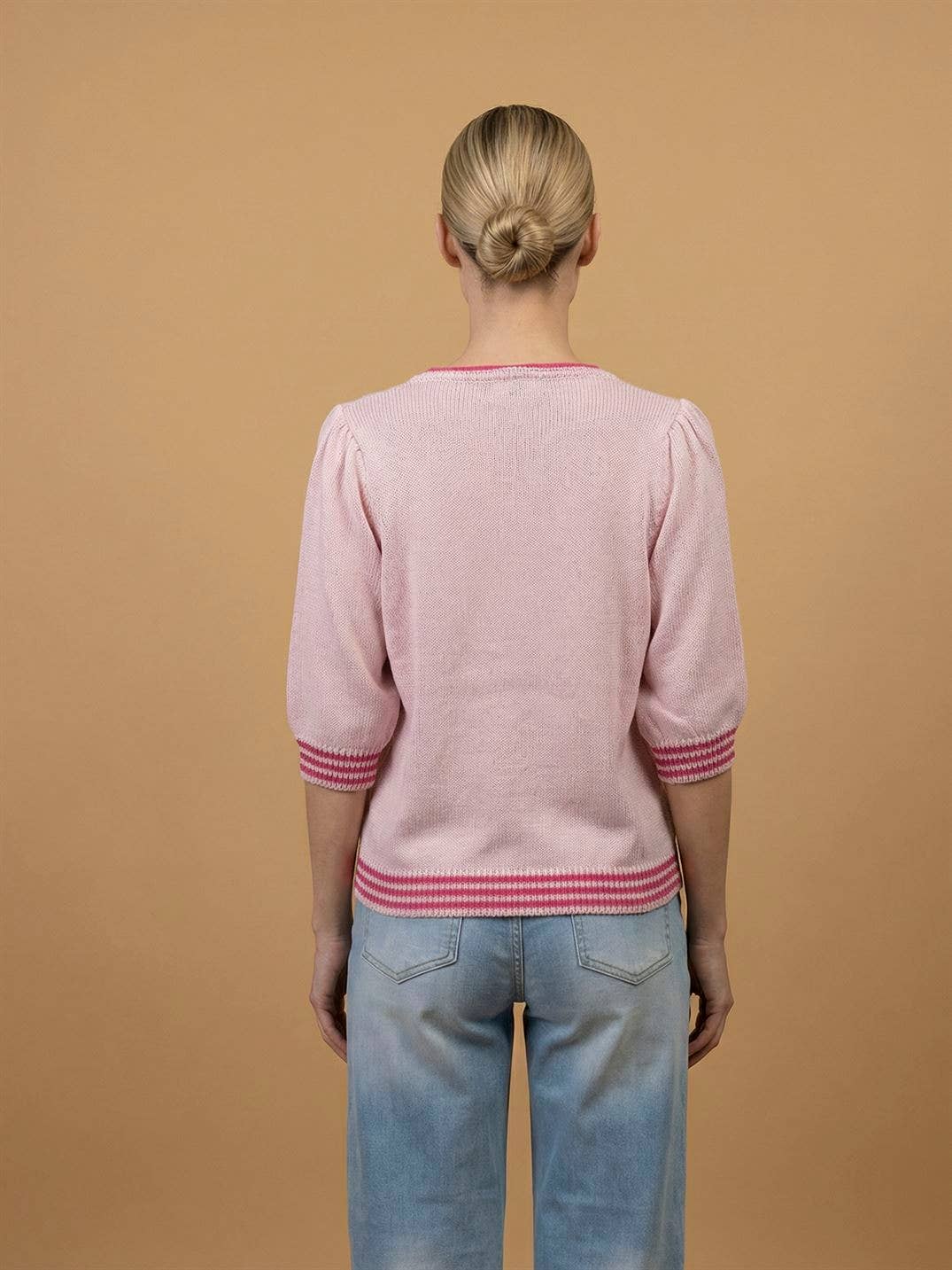 Retro Stickad Topp med Kontrastdetaljer