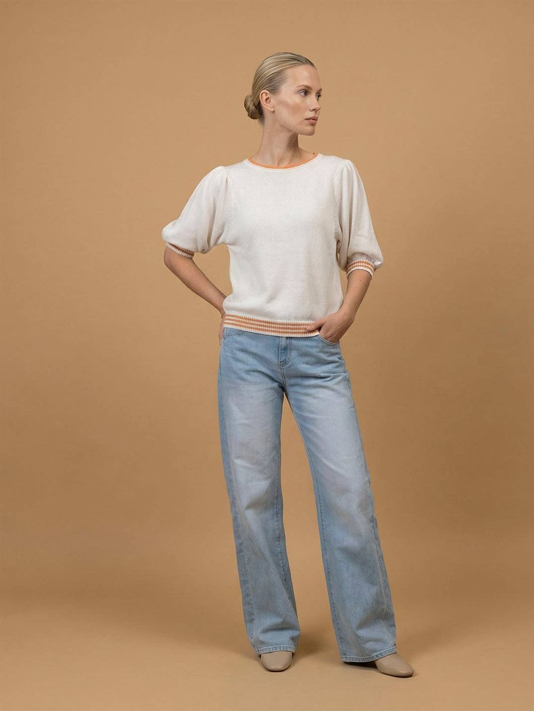 Retro Stickad Topp med Kontrastdetaljer