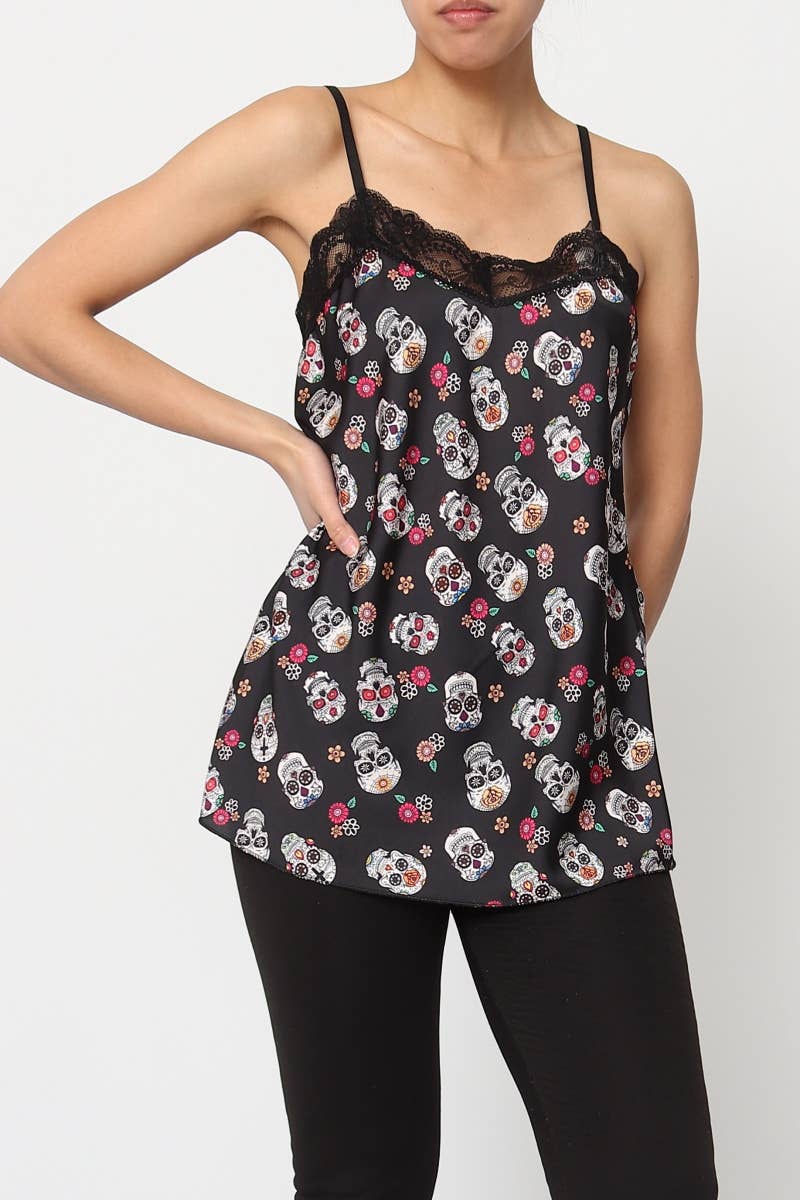 Tryckt linne med döskallar - SVART