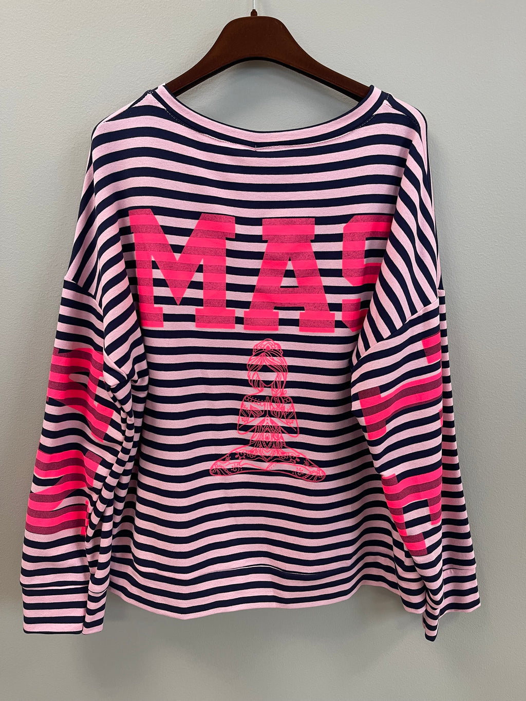 Marta du Chateau Isabeau Namaste Sweatshirt – Randig Tröja Rosa