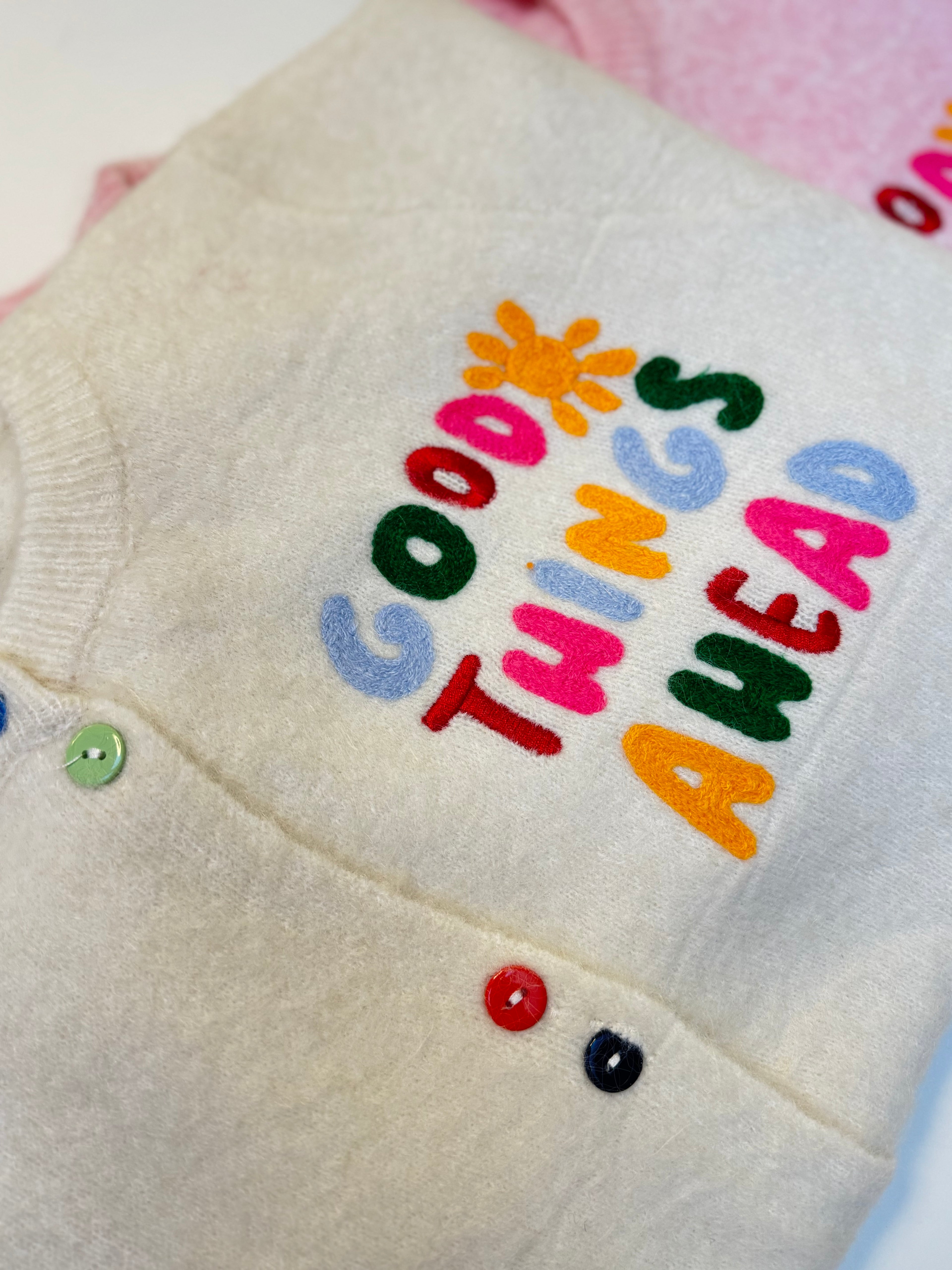 Cardigan "Good things Ahead"