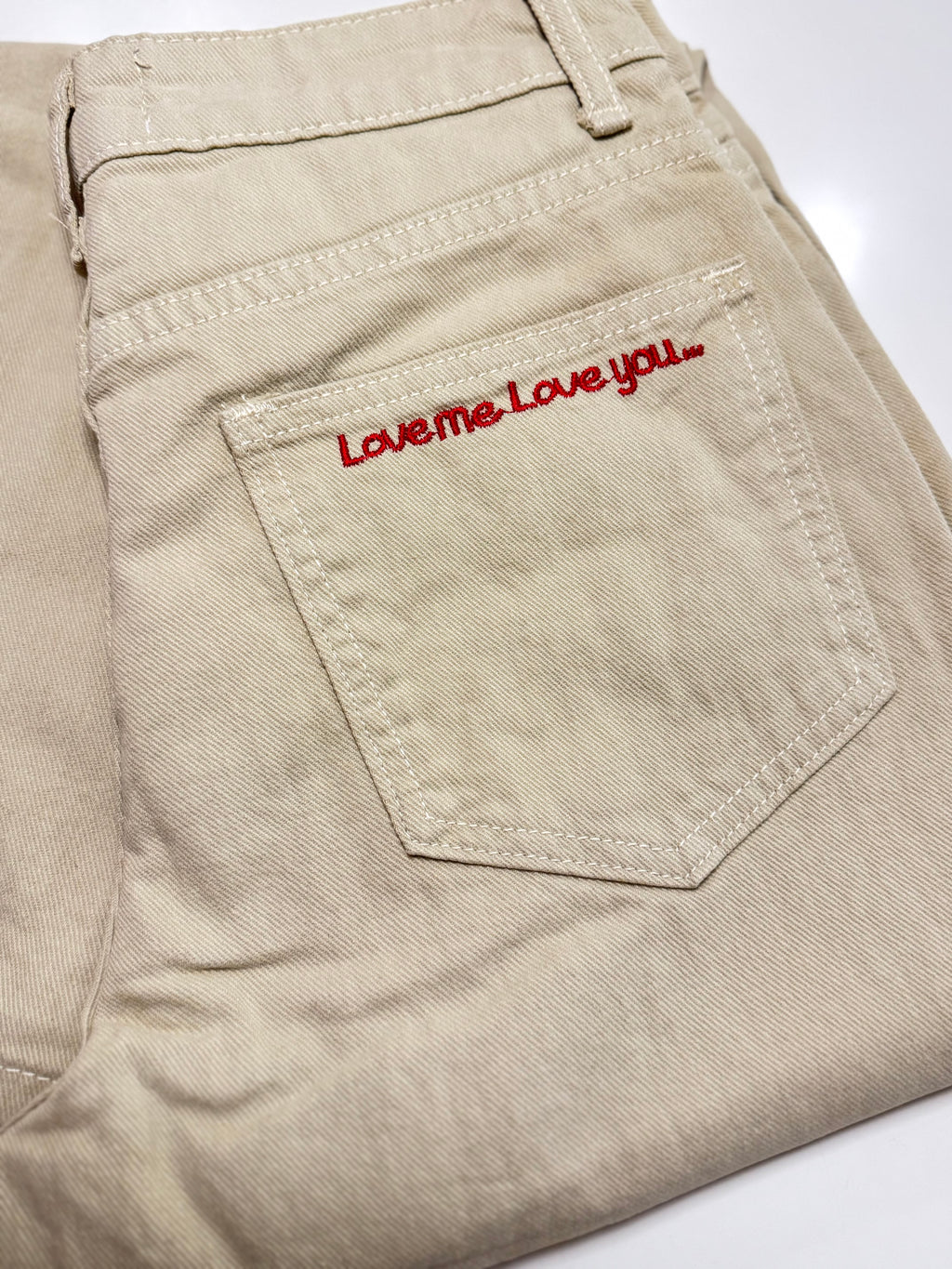 Love Me Love You Jeans - Beige Vida Jeans med Brodyr