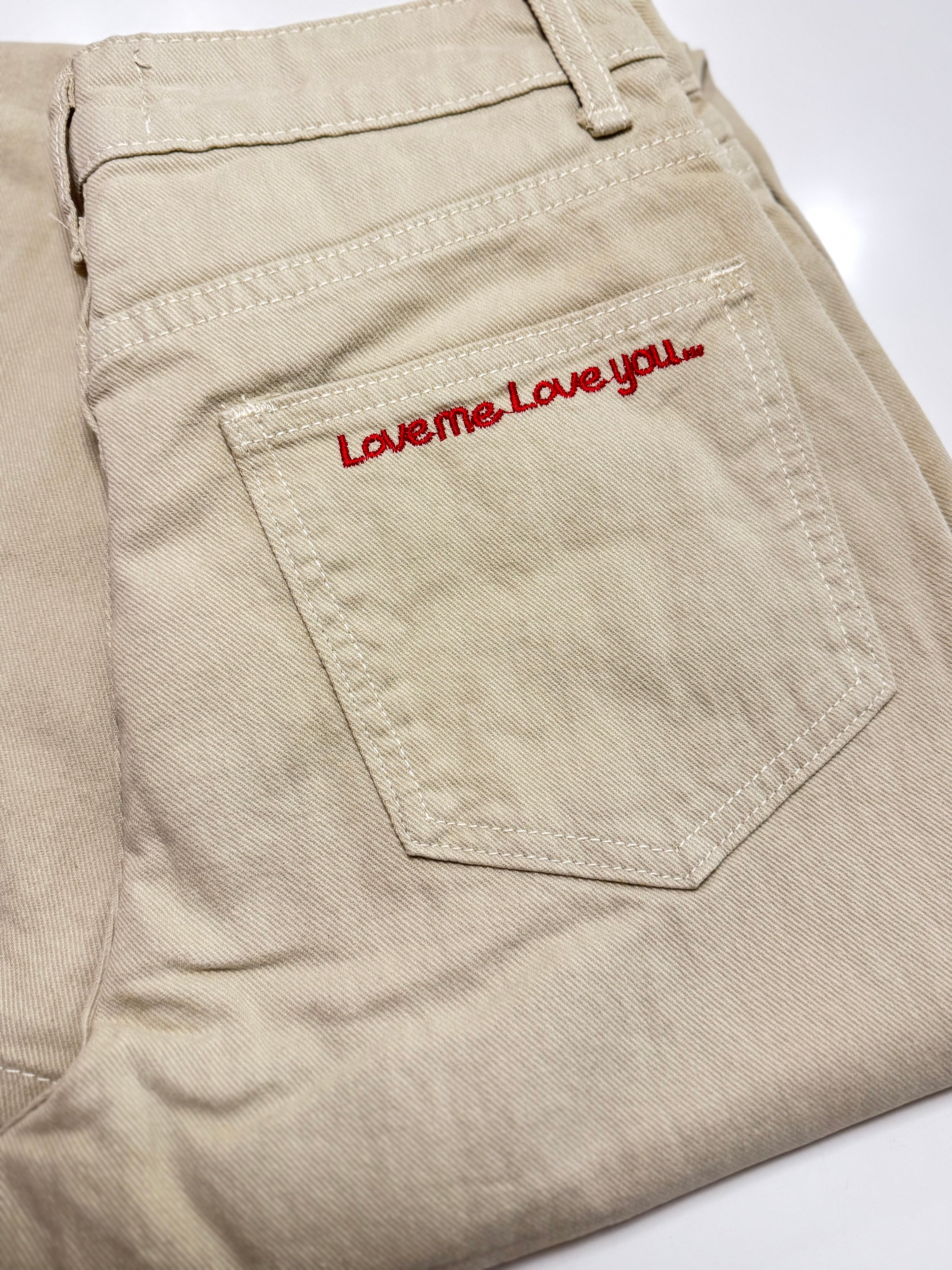 Love Me Love You Jeans - Beige Vida Jeans med Brodyr