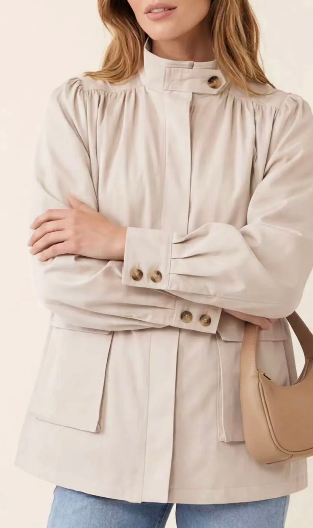 Exclusiv Jacket Ecru - Elegant Vår trench/jacka med Puffärmar