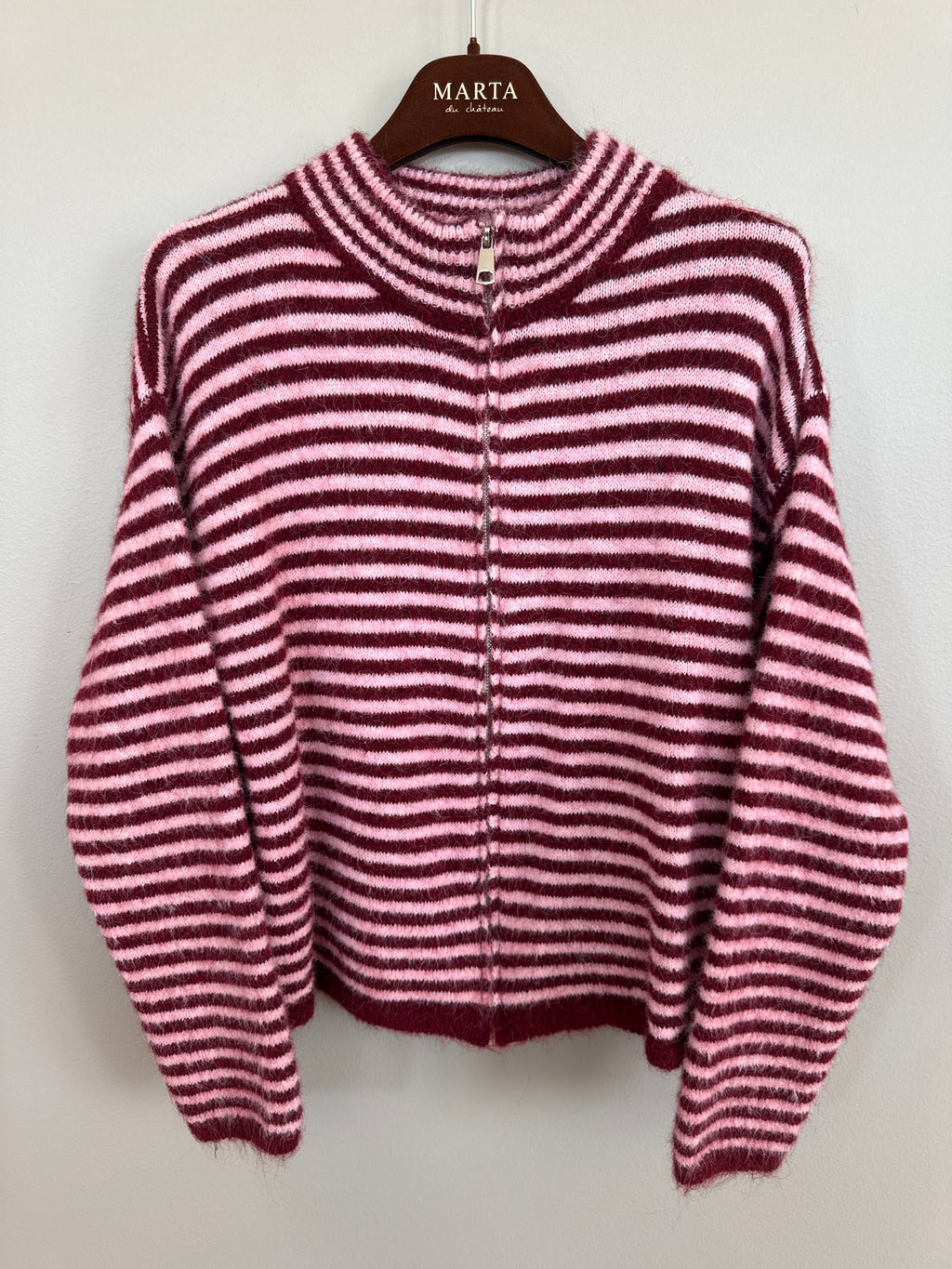 Anais Cardigan – Bordeaux Randig Stickad Kofta