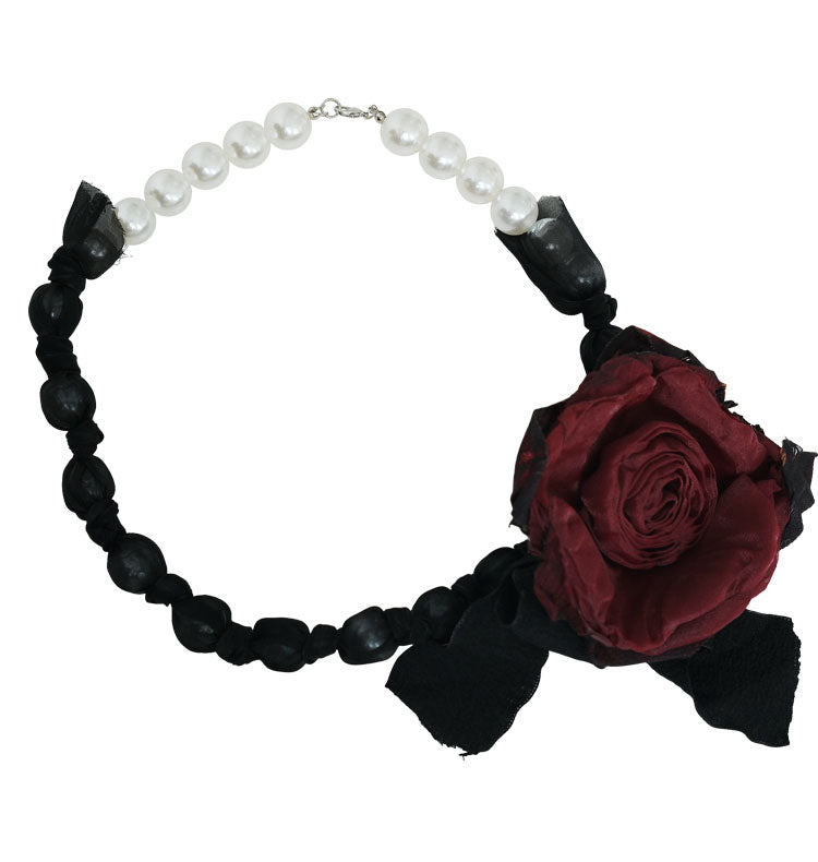 Evelina Neckless Black - Red Rose