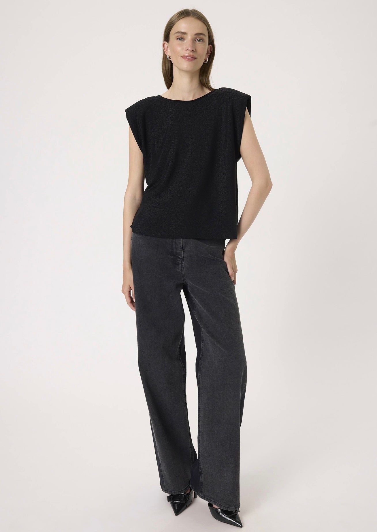 Skylara Tank Top Svart - Metallisk Festtopp Soaked in Luxury