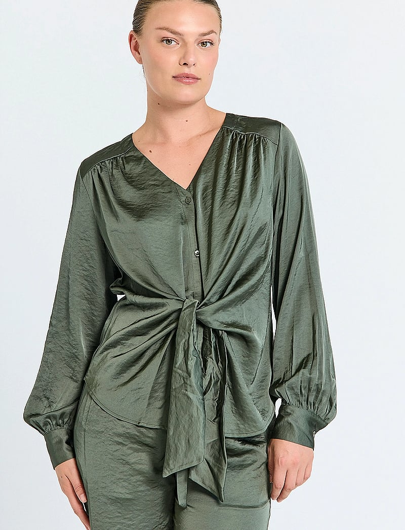 FQDove Blouse -green
