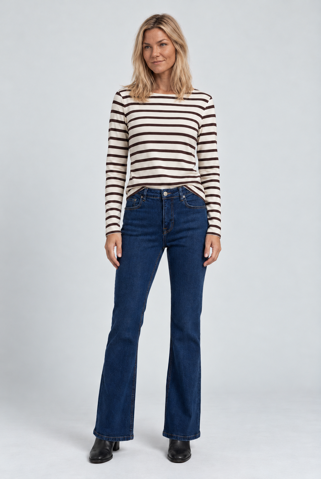 IVY Charlotte bootcutjeans – Undone Mid Indigo
