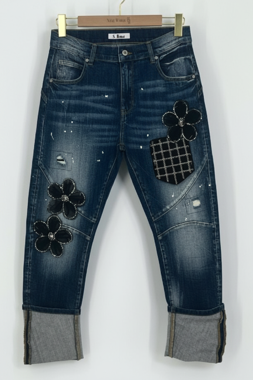 Förbättrad produktbild dekorerade jeans