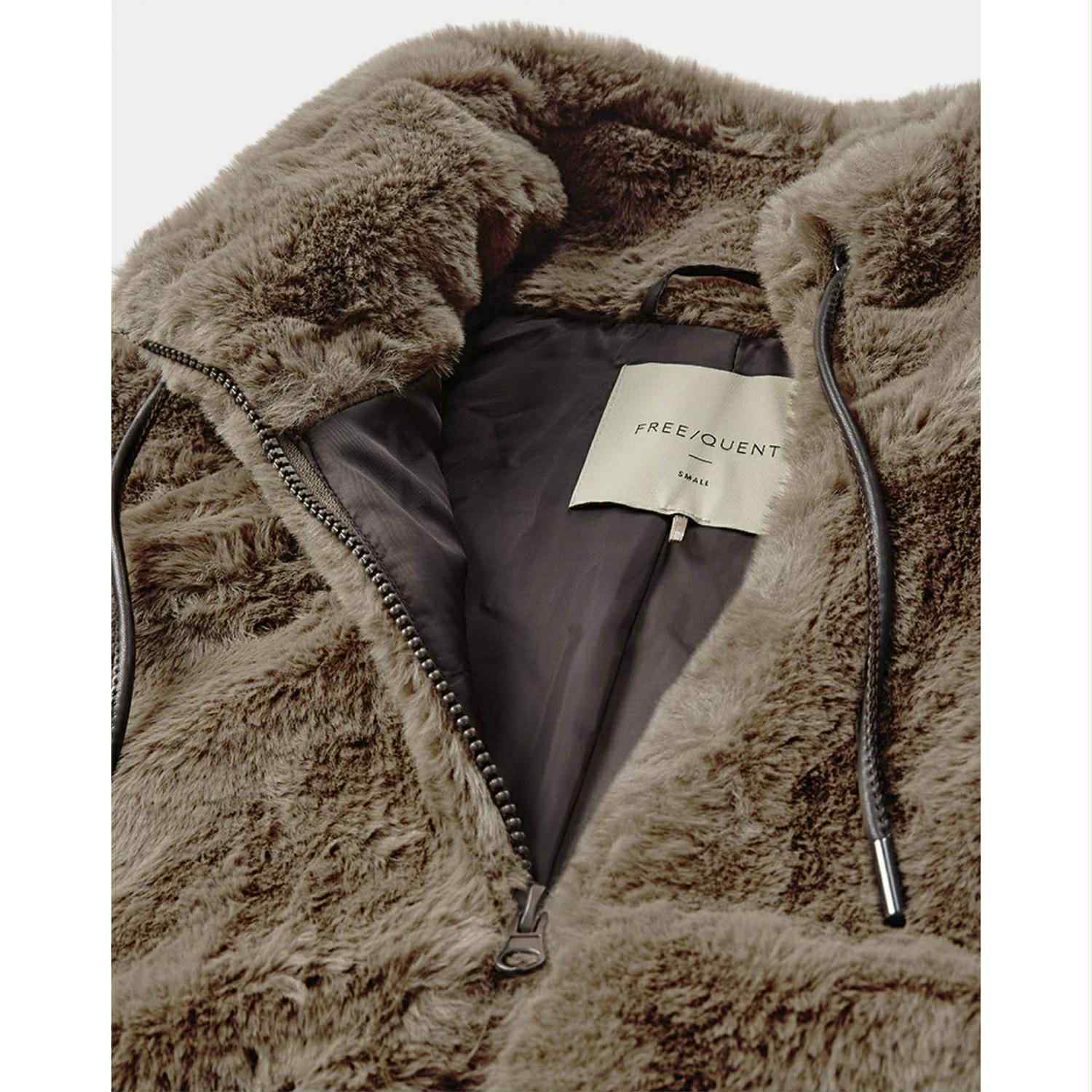 FqFony "fake fur" Jacket