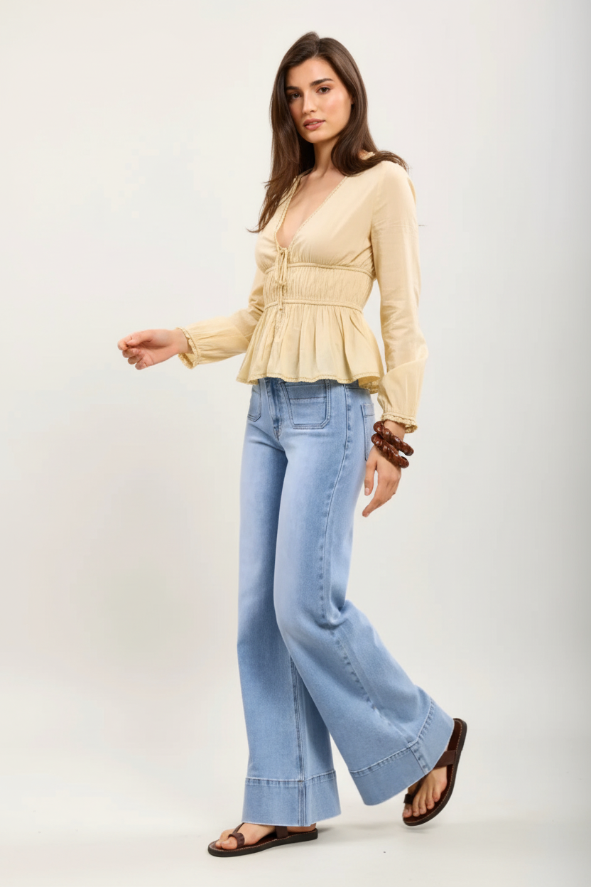 Flare jeans framifrån