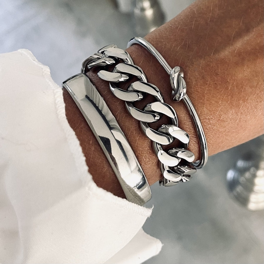 Studio Bangle Silver
