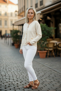 Modellbild – Fitted Cream Cardigan